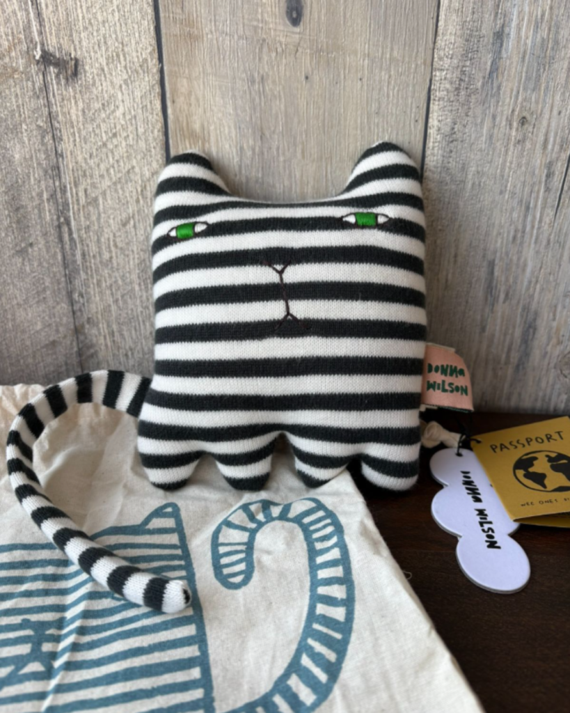 ドナ・ウィルソン　Donna Wilson ぬいぐるみ　猫 中古品 Donna Wilson/ドナ・ウィルソン】モノねこのキトゥン（Mono